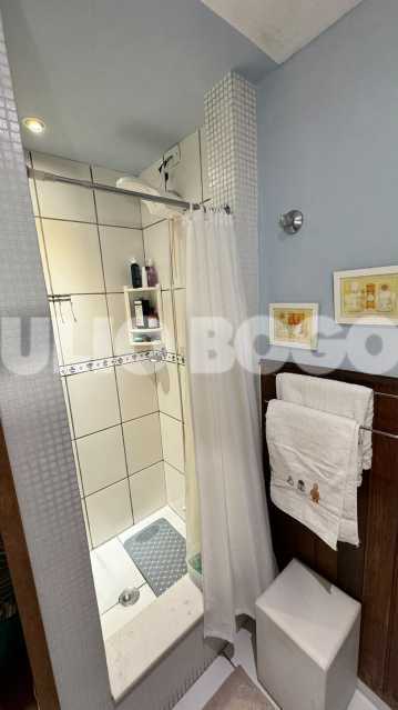 JBI37973 15. - 15
