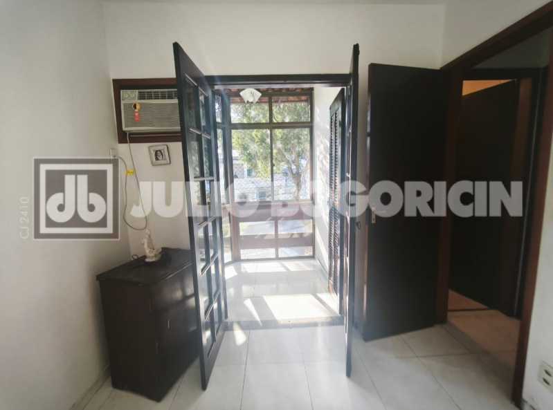 JBI200444 12. - 12