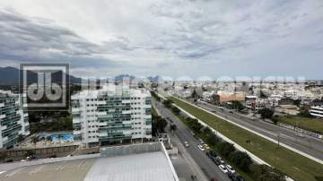 Oportunidade - Cobertura Linea com 162m2, 2 Quartos (1Suíte), Closet Amplo, 2 Vagas Cobertas, Porteiros 24h. - JBRB502580