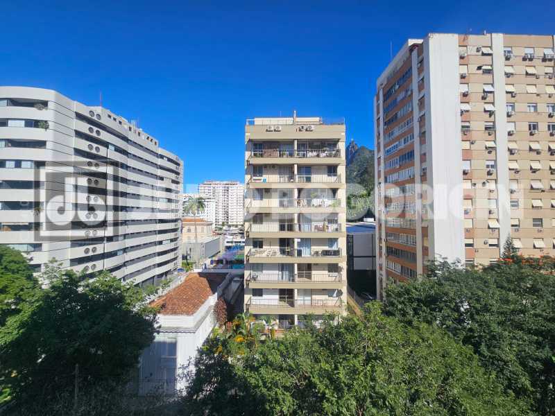 Conheça 14793b26-7f13-4842-b4b0-062b07 do imóvel - Botafogo! Rua Eduardo Guinle, três quartos, indevassável, dependência completa. Vaga de garagem. - JBF38460 - 33 14793b26-7f13-4842-b4b0-062b07 - 33