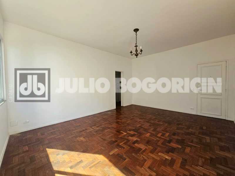 Conheça ee3b80f6-1e30-4c2f-8f86-708309 do imóvel - Botafogo! Rua Eduardo Guinle, três quartos, indevassável, dependência completa. Vaga de garagem. - JBF38460 - 9 ee3b80f6-1e30-4c2f-8f86-708309 - 9