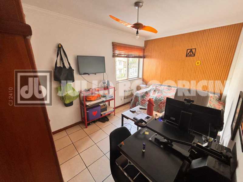 Conheça WhatsApp Image 2026-07-22 at 1 do imóvel - Ótimo apartamento - Coronel Cota - 2 quartos (suíte) - Varandão - Elevador e vaga - JBM223762 - 7 WhatsApp Image 2026-07-22 at 1 - 7