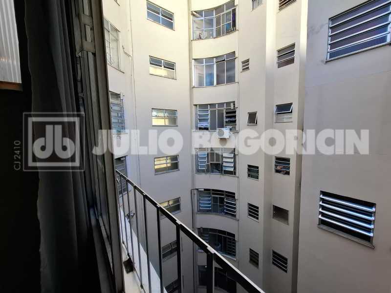 Conheça 34. do imóvel - FLAMENGO - SENADOR VERGUEIRO - 2 QUARTOS 99m2 DEPS.COMPLS. FUNDOS - GAR. CONDOMÍNIO - JBF29741 - 15 34. - 15