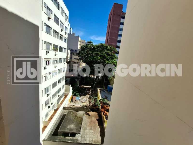 Conheça 49. do imóvel - FLAMENGO - SENADOR VERGUEIRO - 2 QUARTOS 99m2 DEPS.COMPLS. FUNDOS - GAR. CONDOMÍNIO - JBF29741 - 24 49. - 24