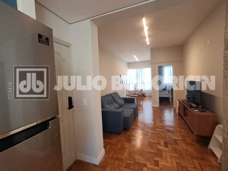 Conheça 33d3b8ea-f973-44ae-bce2-9c1776 do imóvel - Maravilhosa Localização , juntinho ao metrô Flamengo ,apto reformado com sala em dois ambientes ,vista para o Cristo Redentor cozinha conceito aberto ,area de serviço ,02qtos 01 suite . - JBF29765 - 3 33d3b8ea-f973-44ae-bce2-9c1776 - 3
