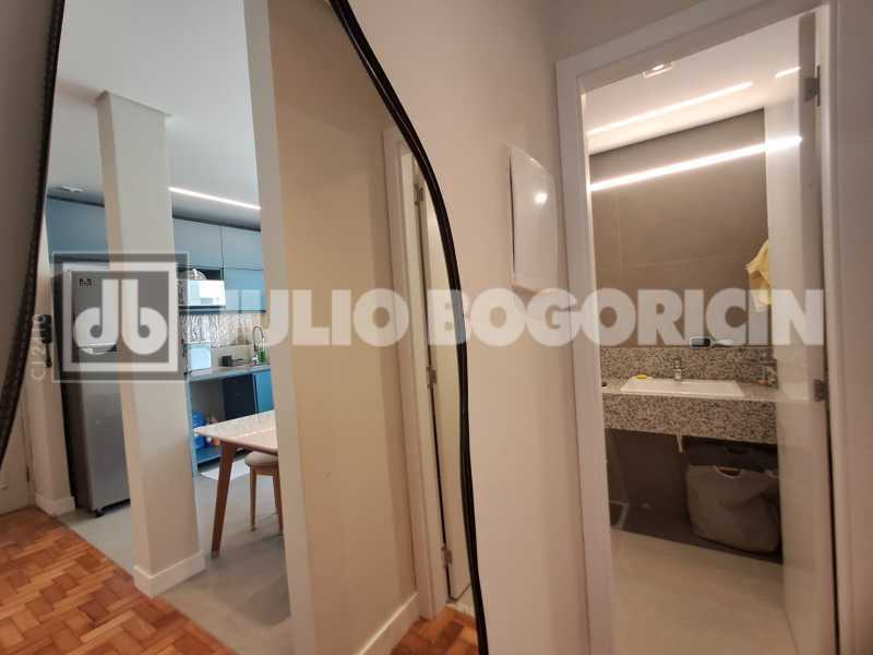 Conheça 70f06907-d620-40b8-82ab-dcb21e do imóvel - Maravilhosa Localização , juntinho ao metrô Flamengo ,apto reformado com sala em dois ambientes ,vista para o Cristo Redentor cozinha conceito aberto ,area de serviço ,02qtos 01 suite . - JBF29765 - 27 70f06907-d620-40b8-82ab-dcb21e - 27