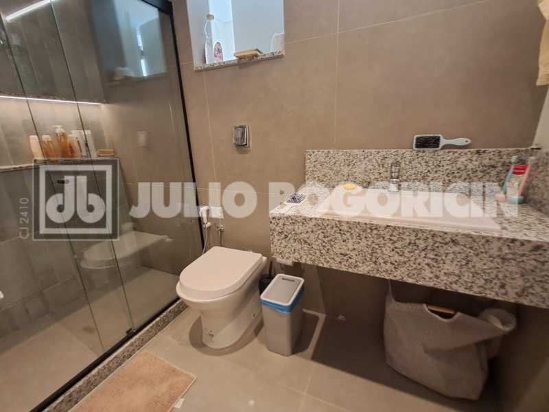 Conheça b768d5d6-728b-4301-8b88-c2cc80 do imóvel - Maravilhosa Localização , juntinho ao metrô Flamengo ,apto reformado com sala em dois ambientes ,vista para o Cristo Redentor cozinha conceito aberto ,area de serviço ,02qtos 01 suite . - JBF29765 - 13 b768d5d6-728b-4301-8b88-c2cc80 - 13