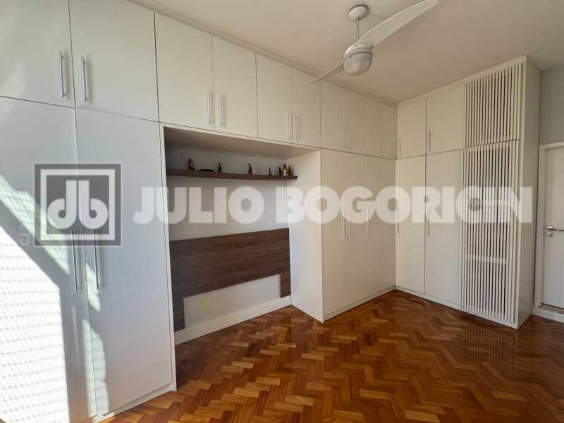 Conheça 10 do imóvel - Alto Rua Uruguai, área nobre. Lindíssimo apartamento, 3 quartos (suíte), dependências completas, vaga de garagem. Sol matinal. Metrô Uruguai e farta comércio e condução. NADA A FAZER !!! - JBT305455 - 10 10 - 10