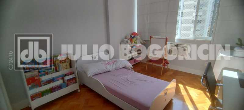 Conheça 15 2 do imóvel - Alto Rua Uruguai, área nobre. Lindíssimo apartamento, 3 quartos (suíte), dependências completas, vaga de garagem. Sol matinal. Metrô Uruguai e farta comércio e condução. NADA A FAZER !!! - JBT305455 - 15 15 2 - 15
