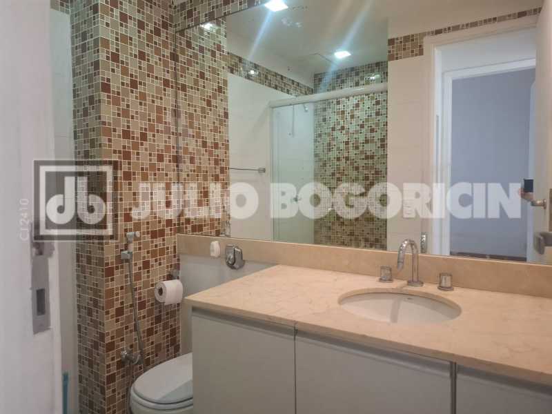 Conheça 20. do imóvel - Flamengo 2 quartos desocupado vista montanha pronto para morar portaria 24hs - JBF29767 - 21 20. - 21