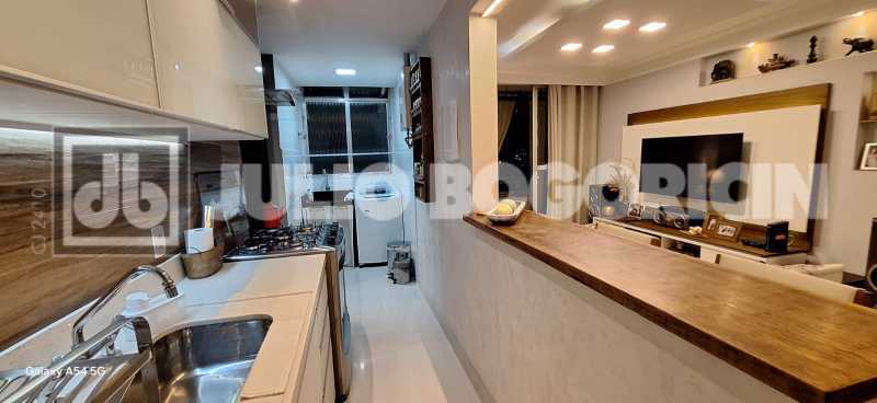 Conheça 1000220365 do imóvel - Julio Bogoricin Vende Apartamento 2 Quartos ( 1 Suíte ) Dependência Completa Cond. Parque Das Rosas Barra da Tijuca - JBB216525 - 17 1000220365 - 17