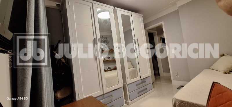 Conheça 1000220396 do imóvel - Julio Bogoricin Vende Apartamento 2 Quartos ( 1 Suíte ) Dependência Completa Cond. Parque Das Rosas Barra da Tijuca - JBB216525 - 34 1000220396 - 34