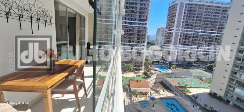Conheça 1000220420 do imóvel - Julio Bogoricin Vende Apartamento 2 Quartos ( 1 Suíte ) Dependência Completa Cond. Parque Das Rosas Barra da Tijuca - JBB216525 - 1 1000220420 - 1