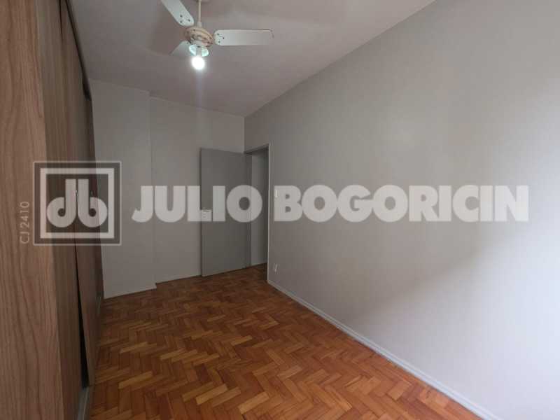 Conheça 7 do imóvel - Excelente localização. Apartamento, 2 quartos entre Rua Aquidabã e Dias da Cruz, farto comércio e condução. - JBM223778 - 7 7 - 7