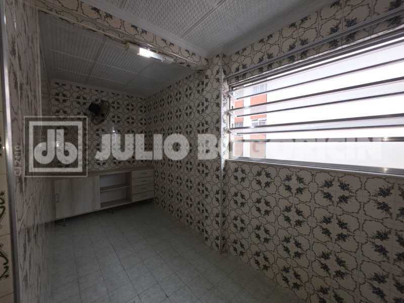 Conheça 10 do imóvel - Excelente localização. Apartamento, 2 quartos entre Rua Aquidabã e Dias da Cruz, farto comércio e condução. - JBM223778 - 10 10 - 10