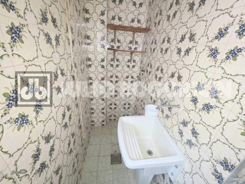 Conheça 18 do imóvel - Excelente localização. Apartamento, 2 quartos entre Rua Aquidabã e Dias da Cruz, farto comércio e condução. - JBM223778 - 17 18 - 17
