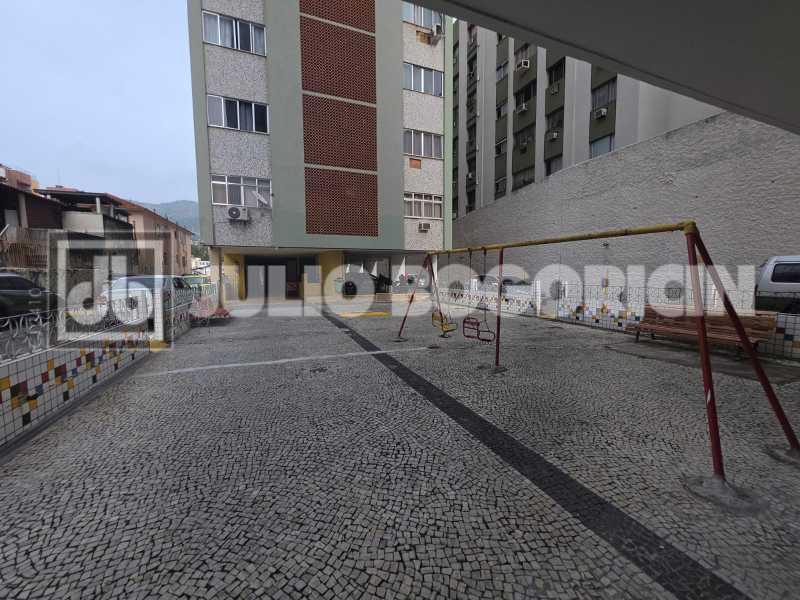 Conheça 23 do imóvel - Excelente localização. Apartamento, 2 quartos entre Rua Aquidabã e Dias da Cruz, farto comércio e condução. - JBM223778 - 22 23 - 22
