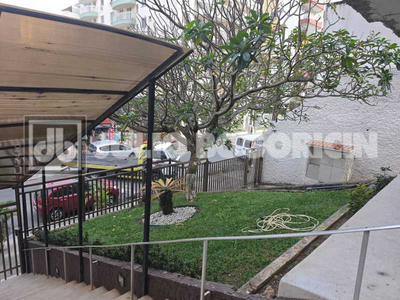 Conheça 26 do imóvel - Excelente localização. Apartamento, 2 quartos entre Rua Aquidabã e Dias da Cruz, farto comércio e condução. - JBM223778 - 24 26 - 24