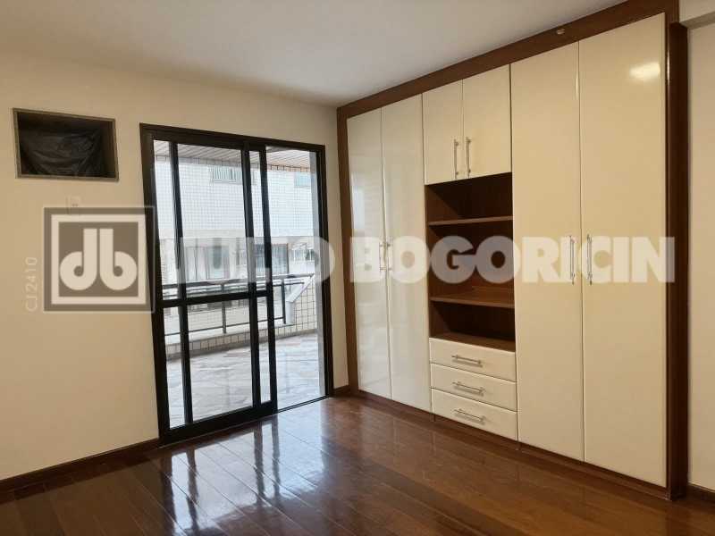 Conheça 1000357776 do imóvel - Recreio Varandão 3Quartos Suíte Dependências 4Vagas - JBRB319264 - 9 1000357776 - 9