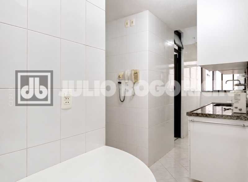 Conheça 13 do imóvel - Apartamento no Leblon com varanda de frente. - JBL35458 - 13 13 - 13