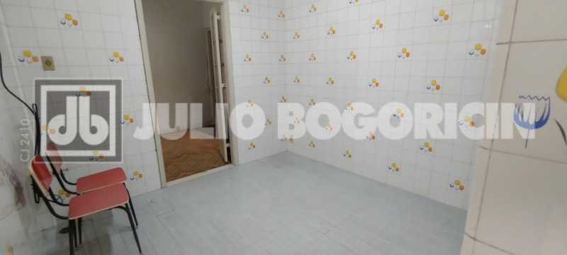 Conheça 20 do imóvel - Amplo apartamento, confortável planta, varanda, 3 quartos, dependências completas, Condomínio baratíssimo. Integração Metrô Uruguai. - JBT305463 - 20 20 - 20