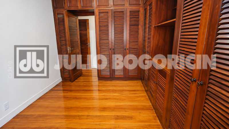Conheça 50. do imóvel - VILA ISABEL - RUA JUSTINIANO DA ROCHA - ACONCHEGANTE CASA DUPLEX - 3 DORMITÓRIOS(1 SUÍTE COM HIDRO E CLOSET) - PISCINA -SAUNA - TERRAÇO - ESPAÇO GOURMET - 3 VAGAS. - JBAP62994 - 11 50. - 11