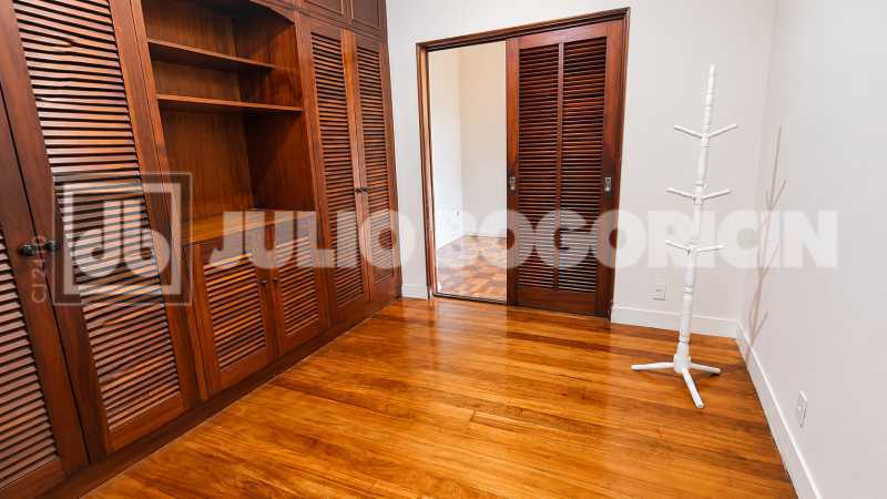 Conheça 60. do imóvel - VILA ISABEL - RUA JUSTINIANO DA ROCHA - ACONCHEGANTE CASA DUPLEX - 3 DORMITÓRIOS(1 SUÍTE COM HIDRO E CLOSET) - PISCINA -SAUNA - TERRAÇO - ESPAÇO GOURMET - 3 VAGAS. - JBAP62994 - 13 60. - 13