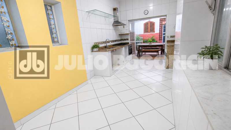 Conheça 100. do imóvel - VILA ISABEL - RUA JUSTINIANO DA ROCHA - ACONCHEGANTE CASA DUPLEX - 3 DORMITÓRIOS(1 SUÍTE COM HIDRO E CLOSET) - PISCINA -SAUNA - TERRAÇO - ESPAÇO GOURMET - 3 VAGAS. - JBAP62994 - 21 100. - 21