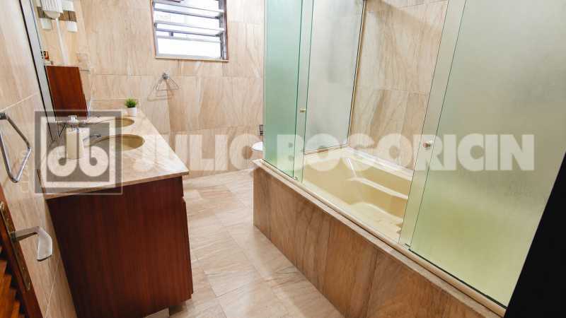 Conheça 120. do imóvel - VILA ISABEL - RUA JUSTINIANO DA ROCHA - ACONCHEGANTE CASA DUPLEX - 3 DORMITÓRIOS(1 SUÍTE COM HIDRO E CLOSET) - PISCINA -SAUNA - TERRAÇO - ESPAÇO GOURMET - 3 VAGAS. - JBAP62994 - 25 120. - 25