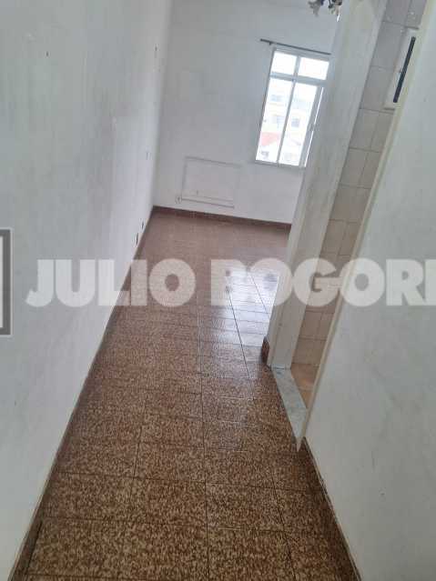 Conheça 3 do imóvel - MEIER - VAZIO - 2 QUARTOS COM DEPENDENCIA - GARAGEM NA ESCRITURA - JBM223800 - 3 3 - 3