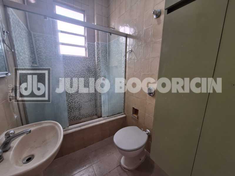 Conheça 8 do imóvel - MEIER - VAZIO - 2 QUARTOS COM DEPENDENCIA - GARAGEM NA ESCRITURA - JBM223800 - 8 8 - 8
