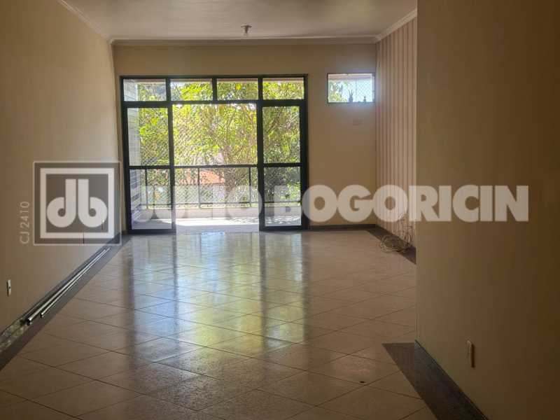 Conheça 04freguesiaapartamento4quatos1 do imóvel - Apartamento 4 quartos à venda Freguesia (Ilha do Governador), Rio de Janeiro - R$ 980.000 - JBI41017 - 4 04freguesiaapartamento4quatos1 - 4