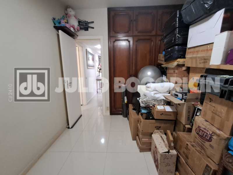 Conheça 24 do imóvel - JUNTO METRÕ AFONSO PENA, ENTRAR E MORAR, 4 QTA, ARMARIOS, SUITE, COPA-COZINHA, DEP.COMPLETAS, 2 VAGAS ! - JBAP41188 - 24 24 - 24