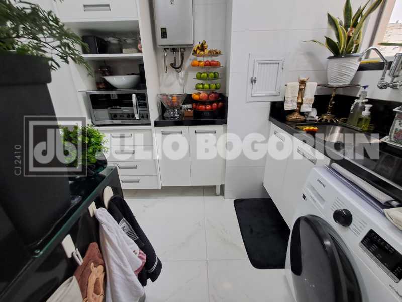 Conheça 34 do imóvel - JUNTO METRÕ AFONSO PENA, ENTRAR E MORAR, 4 QTA, ARMARIOS, SUITE, COPA-COZINHA, DEP.COMPLETAS, 2 VAGAS ! - JBAP41188 - 34 34 - 34