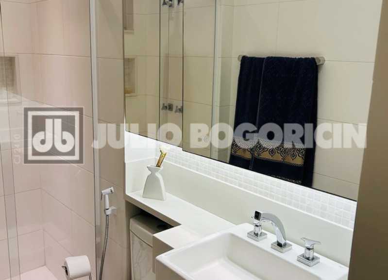 Conheça d4535a2b-a27e-4be1-82a7-81ff56 do imóvel - Rua Ribeiro Guimarães, 2 quartos sendo 1 suite, varanda, todo reformado, 1 vaga na escritura, prédio com infraestrutura completa!!!! - JBAP211288 - 10 d4535a2b-a27e-4be1-82a7-81ff56 - 10