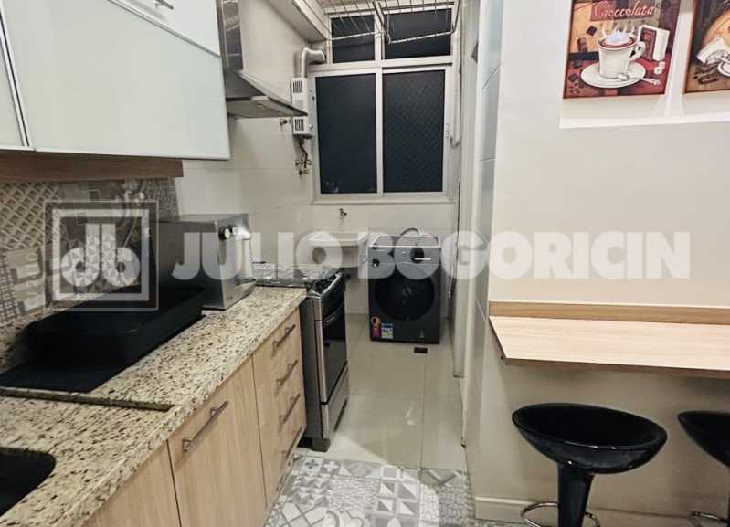 Conheça 8dd4aede-381b-4d0e-bdb6-992170 do imóvel - Rua Ribeiro Guimarães, 2 quartos sendo 1 suite, varanda, todo reformado, 1 vaga na escritura, prédio com infraestrutura completa!!!! - JBAP211288 - 13 8dd4aede-381b-4d0e-bdb6-992170 - 13