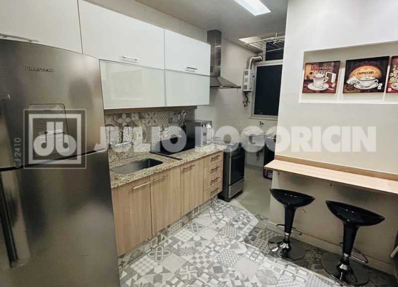 Conheça a4f705fb-f7af-4aff-9f64-cb5678 do imóvel - Rua Ribeiro Guimarães, 2 quartos sendo 1 suite, varanda, todo reformado, 1 vaga na escritura, prédio com infraestrutura completa!!!! - JBAP211288 - 14 a4f705fb-f7af-4aff-9f64-cb5678 - 14