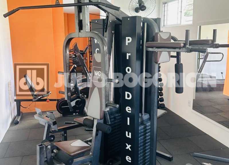 Conheça c5f961af-a649-4147-9559-a6d96e do imóvel - Rua Ribeiro Guimarães, 2 quartos sendo 1 suite, varanda, todo reformado, 1 vaga na escritura, prédio com infraestrutura completa!!!! - JBAP211288 - 22 c5f961af-a649-4147-9559-a6d96e - 22