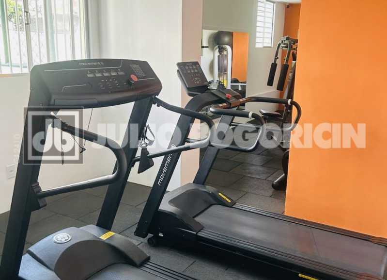 Conheça d4d01b8b-0518-4ddc-ae6a-bea0fd do imóvel - Rua Ribeiro Guimarães, 2 quartos sendo 1 suite, varanda, todo reformado, 1 vaga na escritura, prédio com infraestrutura completa!!!! - JBAP211288 - 23 d4d01b8b-0518-4ddc-ae6a-bea0fd - 23
