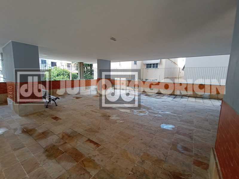 Conheça 5 do imóvel - VILA ISABEL - VARANDA - 2 QUARTOS - SUITE - DEPENDENCIA COMPLETA - INFRA TOTAL - VAGA NA ESCRITURA - JBAP211292 - 5 5 - 5