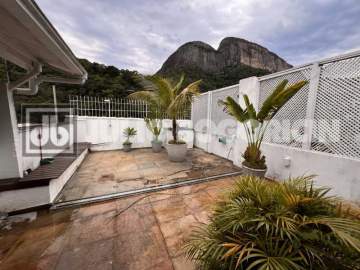 Cobertura a venda na Gávea, 3 quartos, 240m2, terraço - JBIPA52964