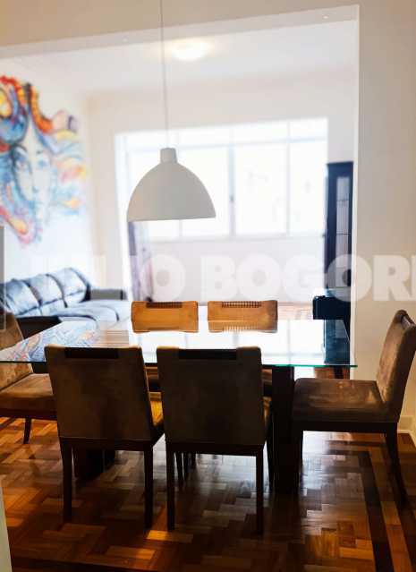 SALA.... - 2