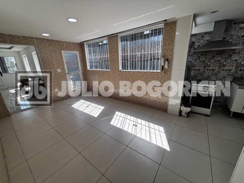 Conheça WhatsApp Image 2026-09-29 at 1 do imóvel - Casa de Vila Linear - 3 quartos (2 suites) - Toda reformada - terraço e vaga coberta - Entrar e morar - JBM608546 - 17 WhatsApp Image 2026-09-29 at 1 - 17