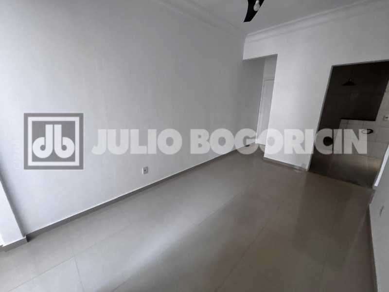 Conheça WhatsApp Image 2026-10-01 at 1 do imóvel - Apartamento a venda - Todo reformado - Condomínio R$ 350,00 com elevador - Oportunidade - JBM223848 - 4 WhatsApp Image 2026-10-01 at 1 - 4