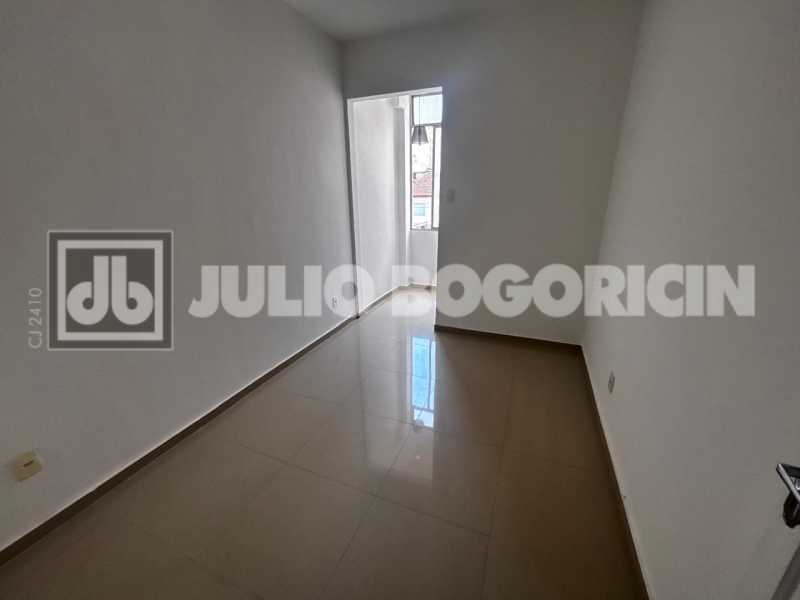 Conheça WhatsApp Image 2026-10-01 at 1 do imóvel - Apartamento a venda - Todo reformado - Condomínio R$ 350,00 com elevador - Oportunidade - JBM223848 - 12 WhatsApp Image 2026-10-01 at 1 - 12