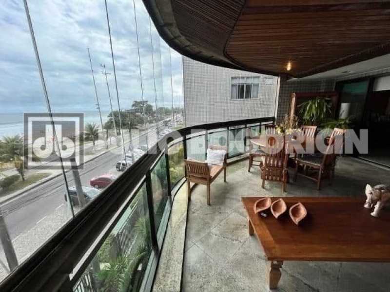 Conheça 1002135135 do imóvel - Av. do Pepê, Jardim Oceânico: 4 Suítes e Vista Mar - JBB49152 - 9 1002135135 - 9