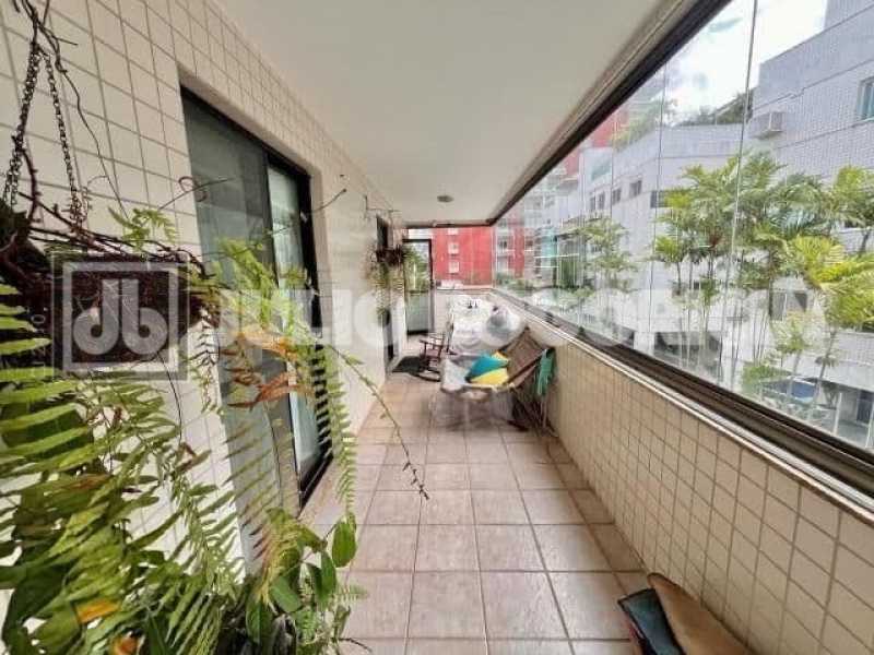 Conheça 1002135078 do imóvel - Av. do Pepê, Jardim Oceânico: 4 Suítes e Vista Mar - JBB49152 - 11 1002135078 - 11