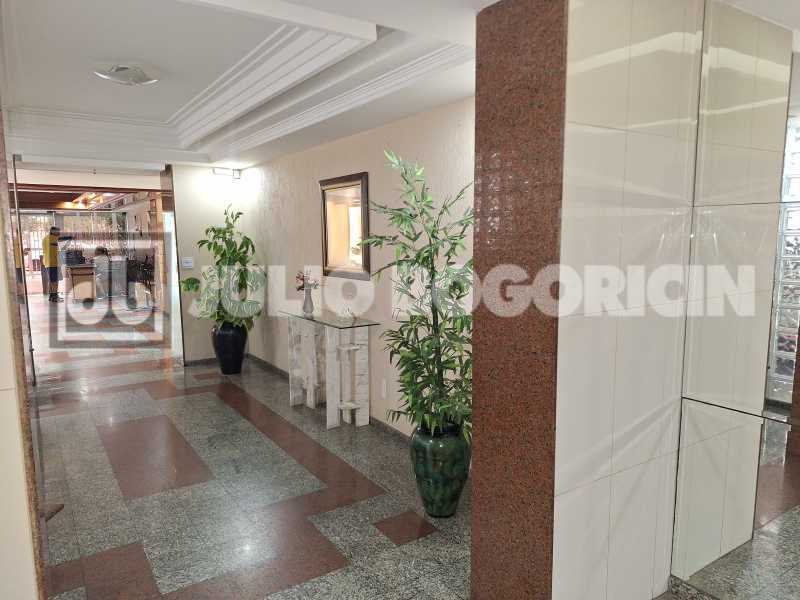 Conheça 1002208272 do imóvel - Apartamento : Padrão / Residencial / Todos os Santos - JBM306728 - 4 1002208272 - 4