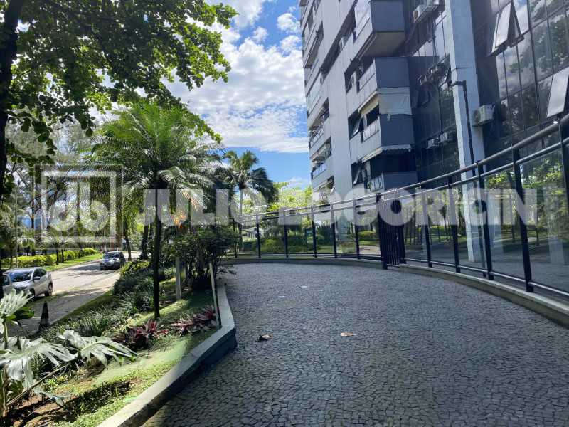 Conheça 1. do imóvel - Barra da Tijuca- Apartamento de 117m² com 3 quartos/2 vagas-Clube Privativo-Condomínio Mandala! - JBBO3023 - 1 1. - 1