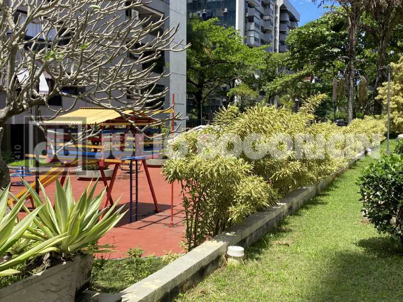 Conheça 35. do imóvel - Barra da Tijuca- Apartamento de 117m² com 3 quartos/2 vagas-Clube Privativo-Condomínio Mandala! - JBBO3023 - 35 35. - 35